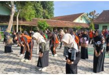SMA Negeri 1 Dolopo Gelar Kegiatan Kokurikuler Bertepatan dengan Hari Batik Nasional